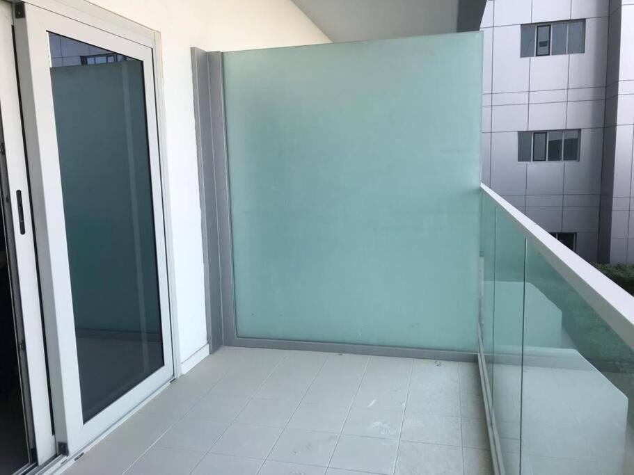 Chic Prime Location - Ezytrac *