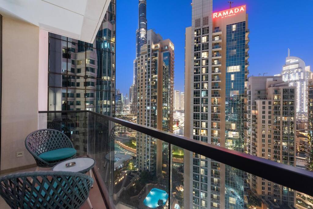 First Class 2br In The Heart Of Downtown Apartment Dubai