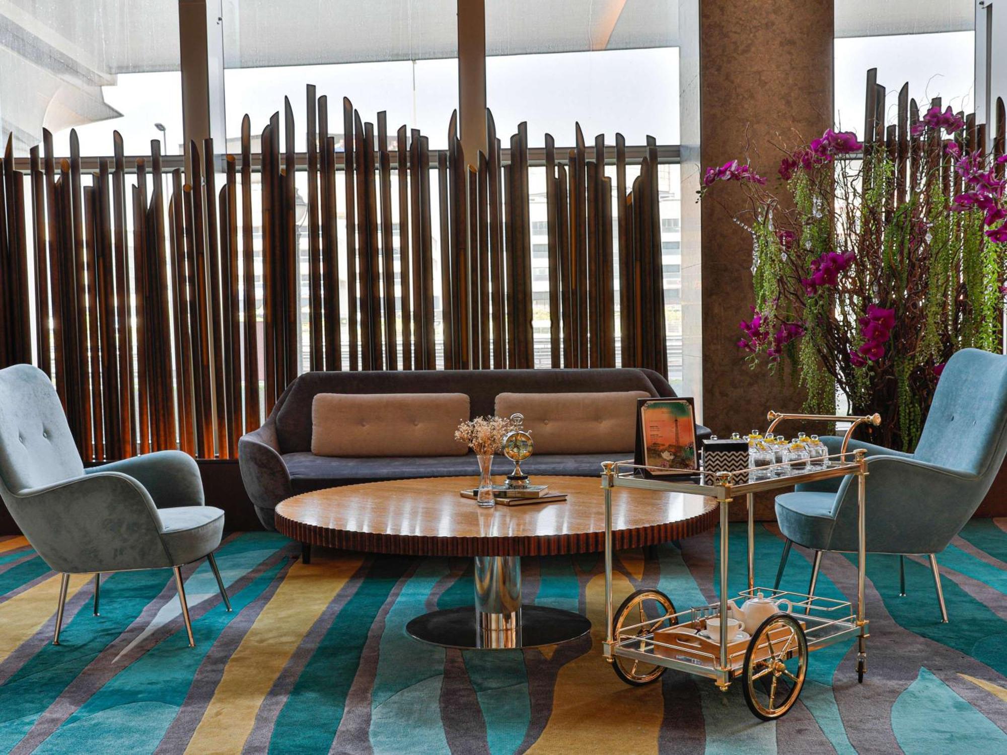 Sofitel Downtown 5*