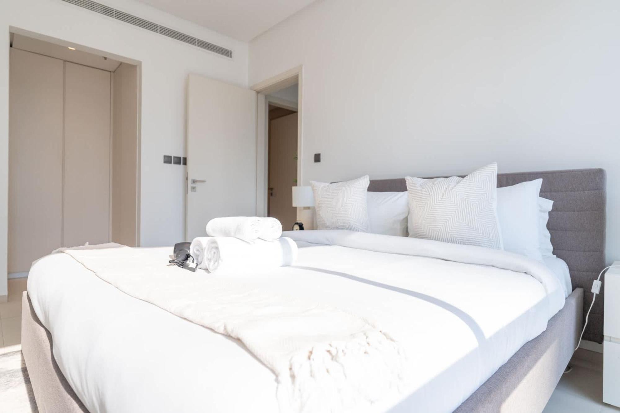 Majestic 1 Bedroom Flat Perfect For 4 In Marina Daire Dubai