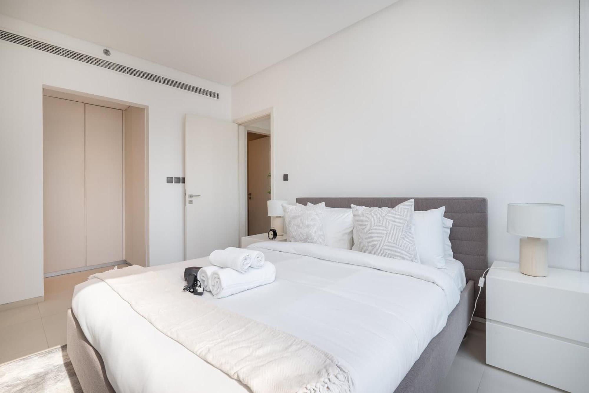 Majestic 1 Bedroom Flat Perfect For 4 In Marina Daire Dubai