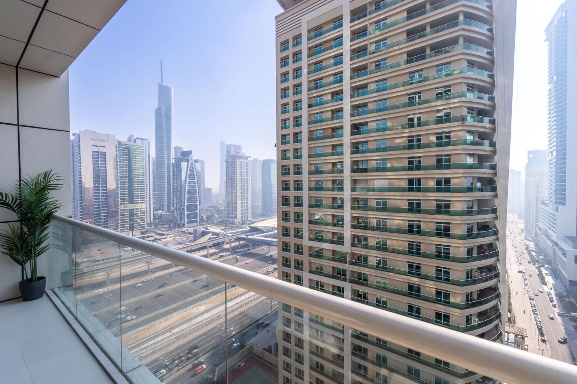 Majestic 1 Bedroom Flat Perfect For 4 In Marina Dubai