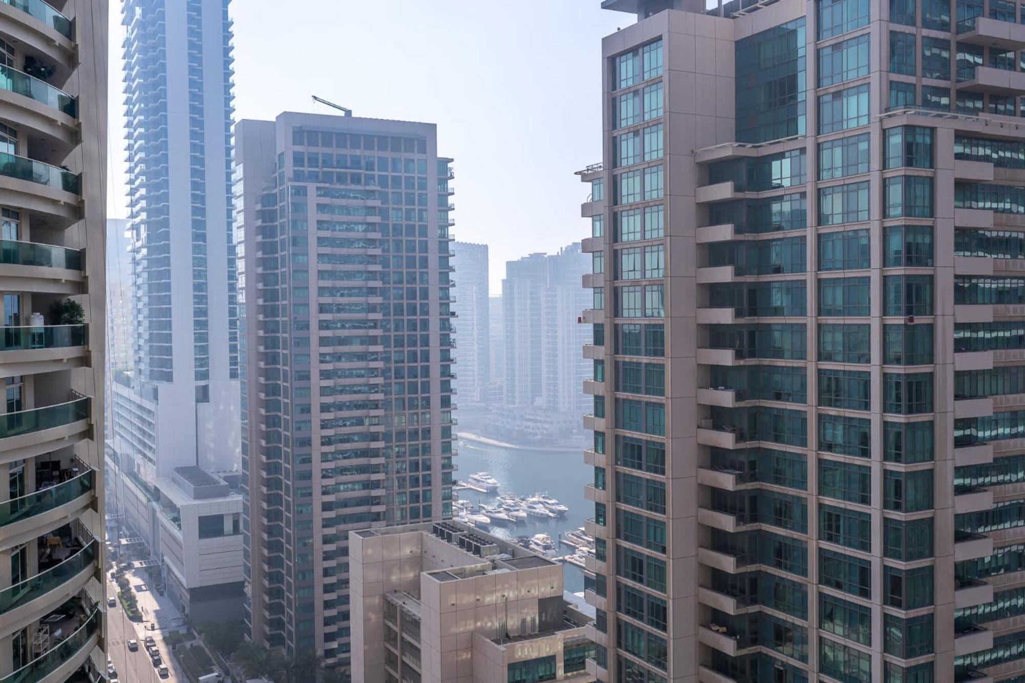 Majestic 1 Bedroom Flat Perfect For 4 In Marina Daire Dubai