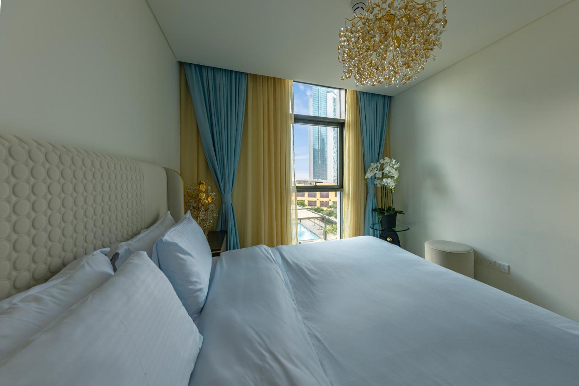 Downtown Luxury By Mall & Burj Khalifa Apartment Dubai