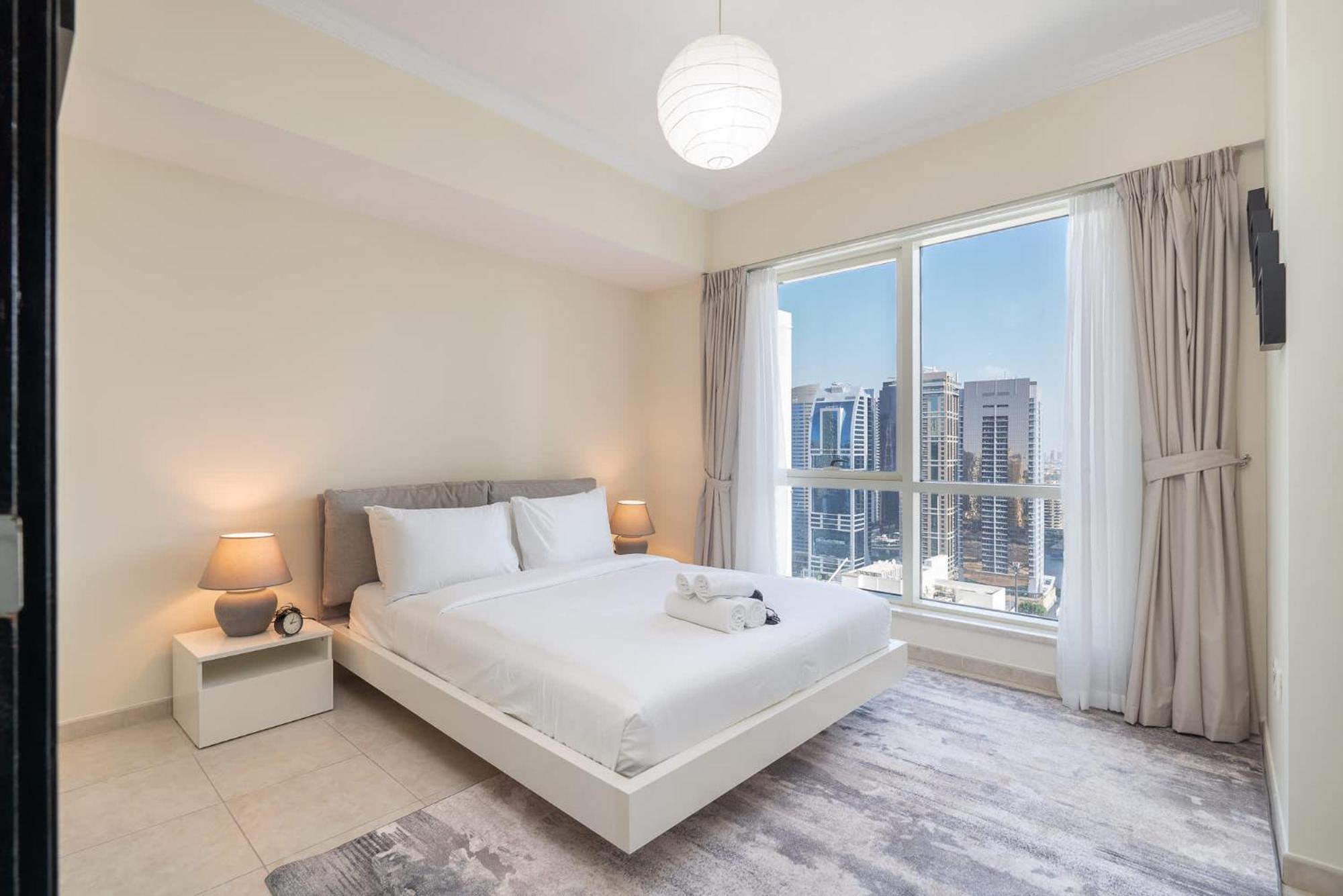 Luxury In Marina's 1 Bed That Sleeps 2 Dubai