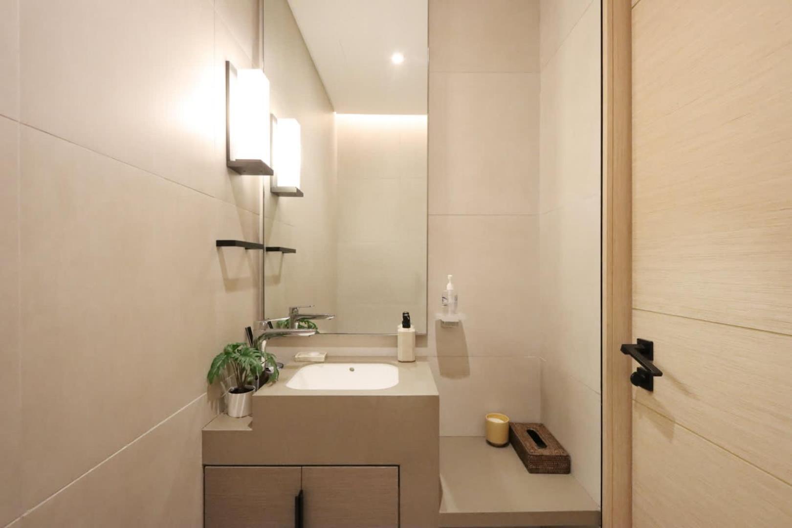 Apartment Livbnb - Boho Chic 3b Retreat With Sea View Address *