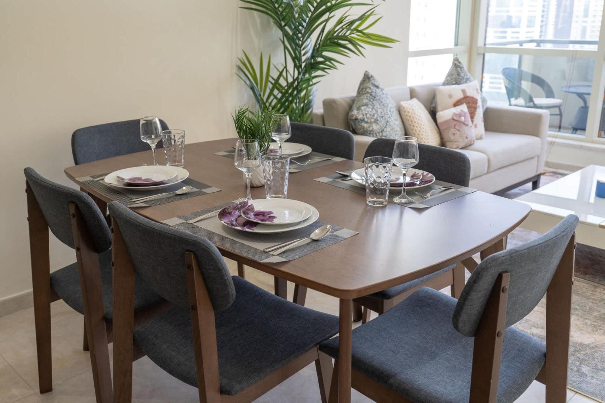 Luxury In Marina's 1 Bed That Sleeps 2 Apartment Dubai