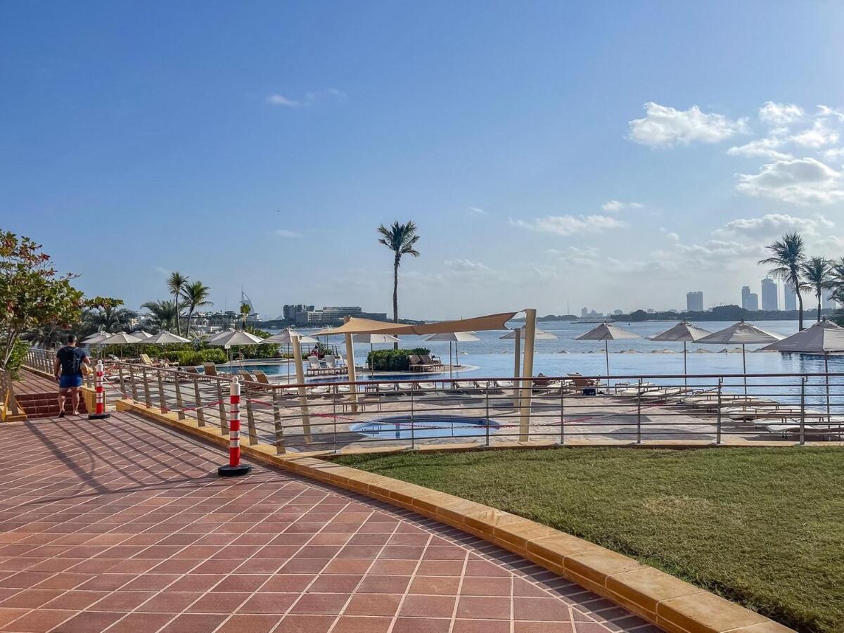 Serene 3-bedroom With Waterfront Marina Views In Palm Jumeirah * Dubai