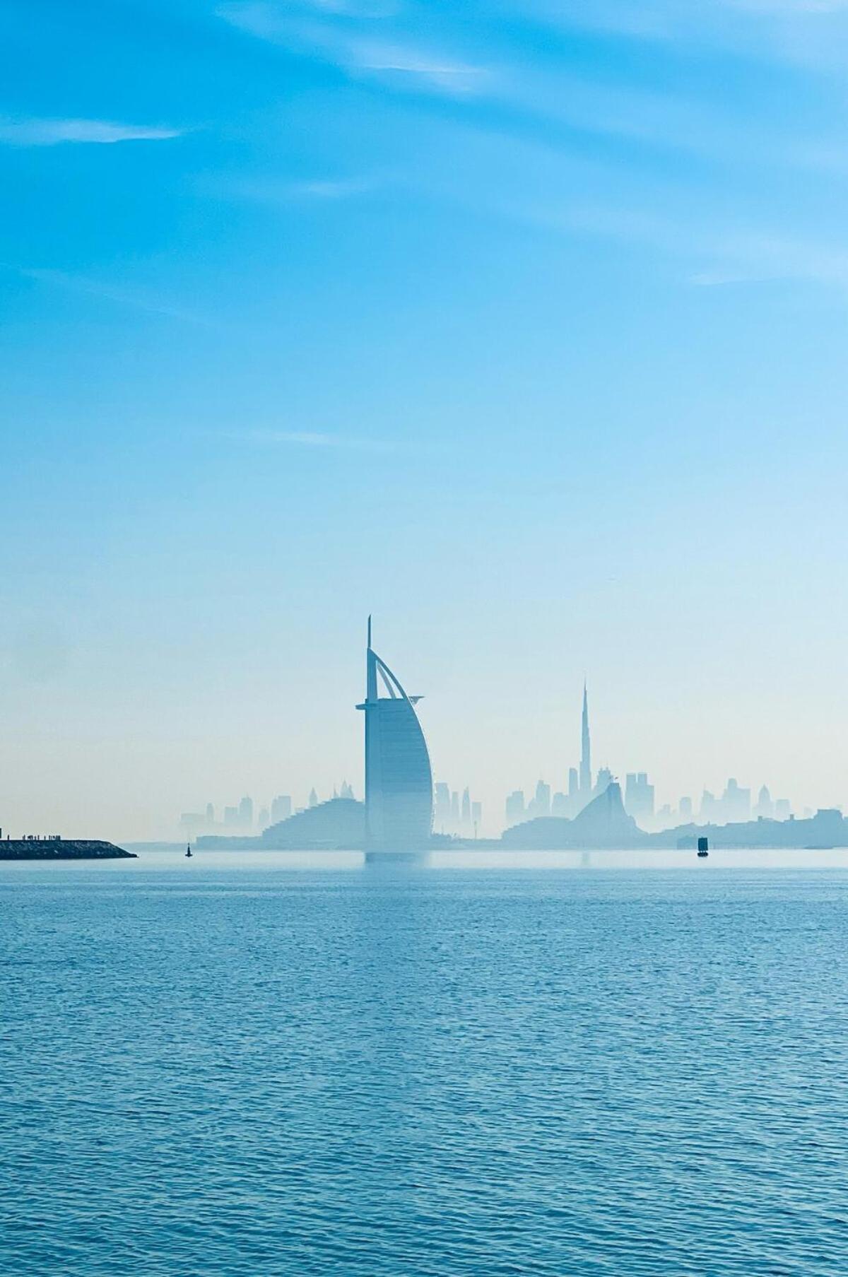 Serene 3-bedroom With Waterfront Marina Views In Palm Jumeirah Dubai