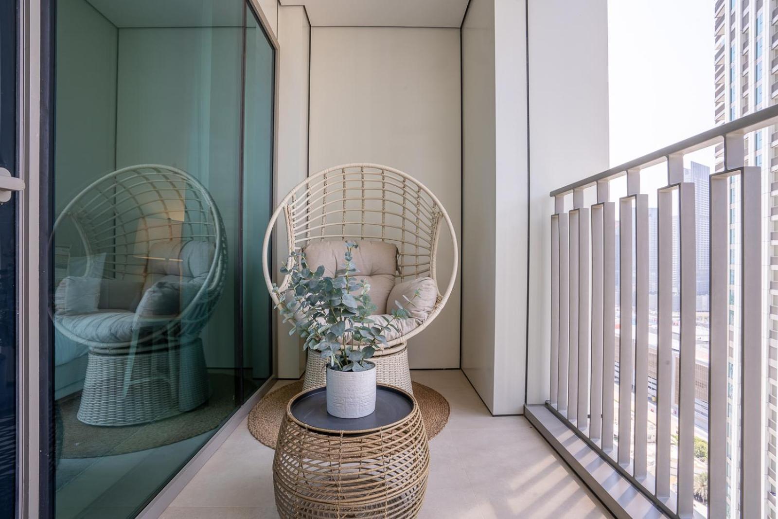 Rh - Burj Khalifa View, 03br With Maid's Room, 7 Mins Walk To Burj Khalifa * Dubai