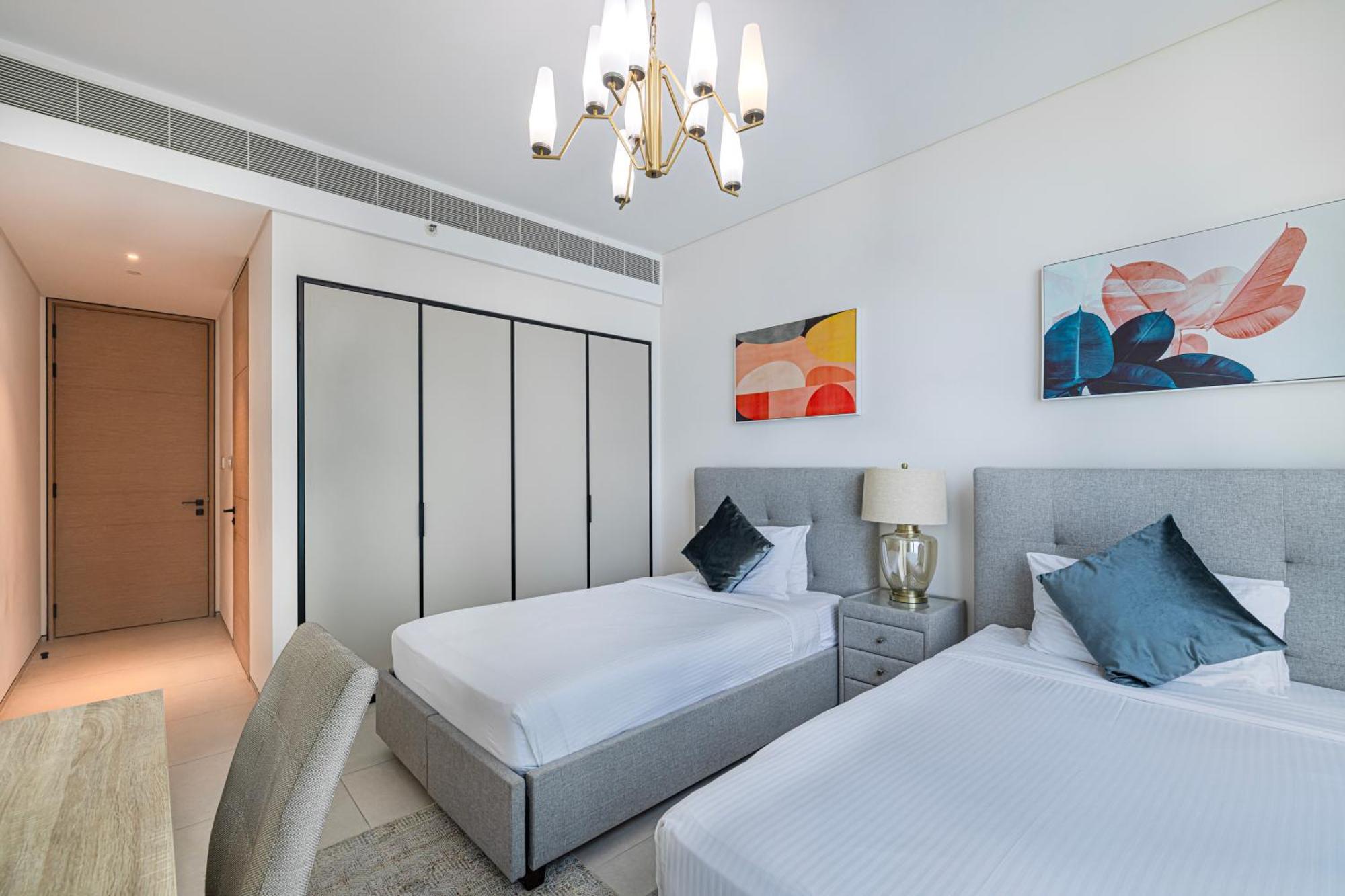 Daniels 3br Maids In Address Jbr Eye View Tatil Evi