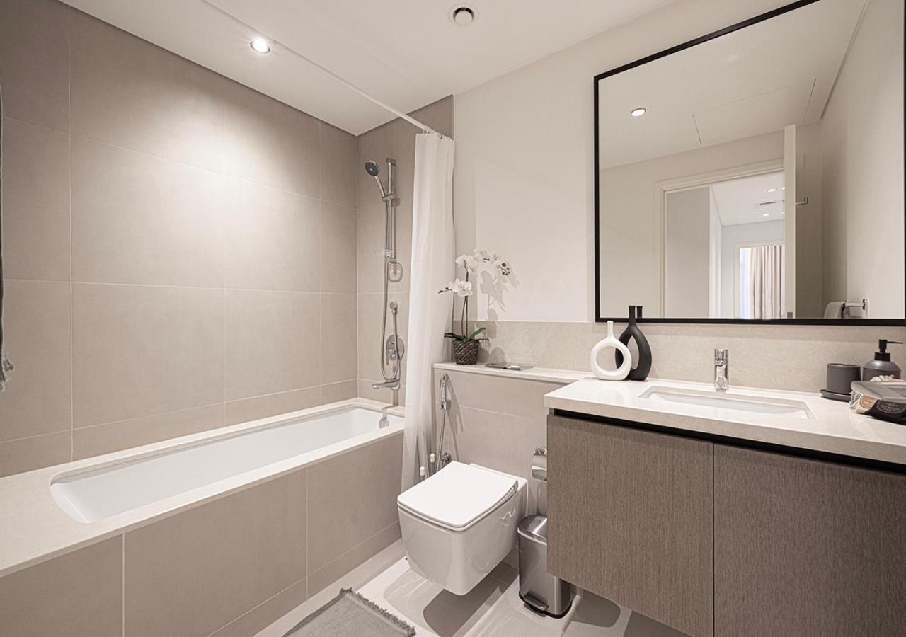 Daire Lux Escape, Burj Crown Opera View, Near Mall