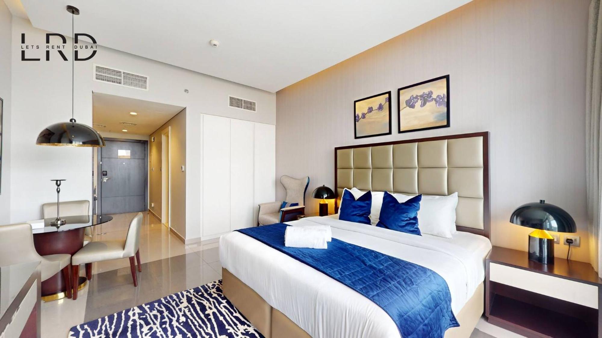 Modern In Majestine Apartment Dubai