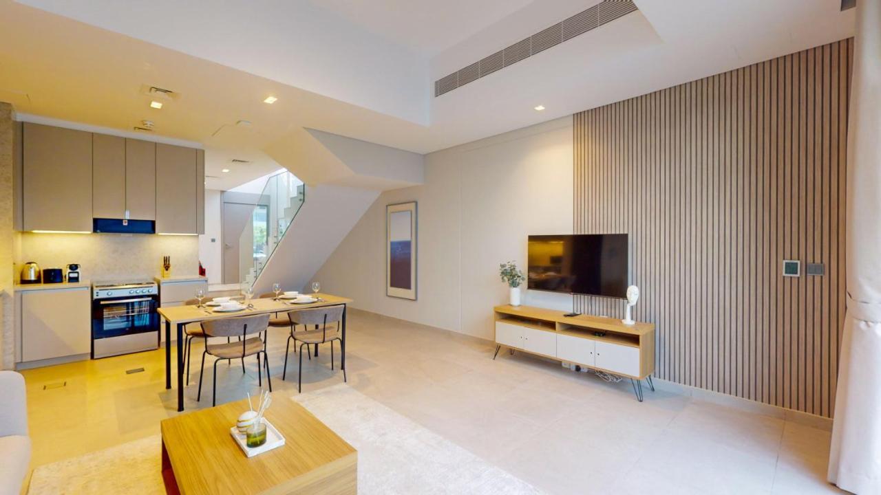 Mag Eye - Spacious Two Bedroom Townhouse Holiday home Dubai