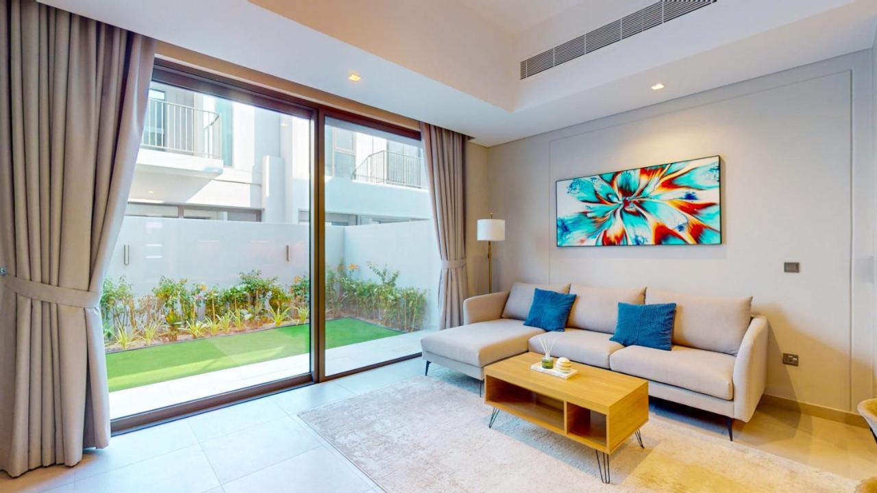 Mag Eye - Spacious Two Bedroom Townhouse Holiday home *
