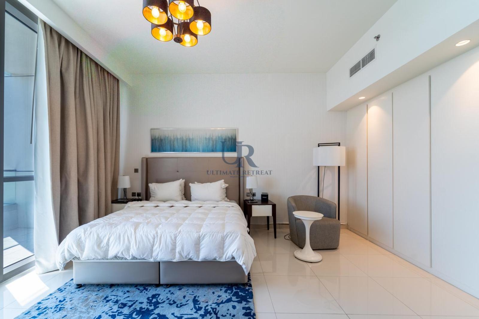 Huge In Business Bay With Jacuzzi Access 17 Minutes To Trade Fair Apartment Dubai
