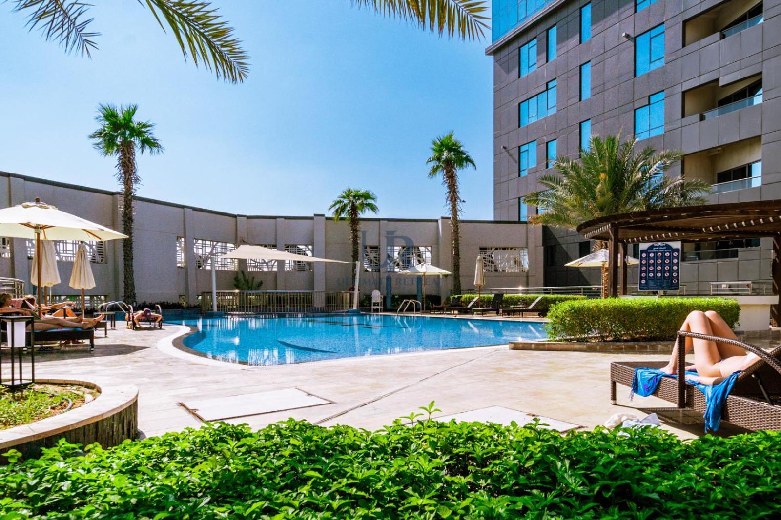 Apartment Huge In Business Bay With Jacuzzi Access 17 Minutes To Trade Fair Dubai