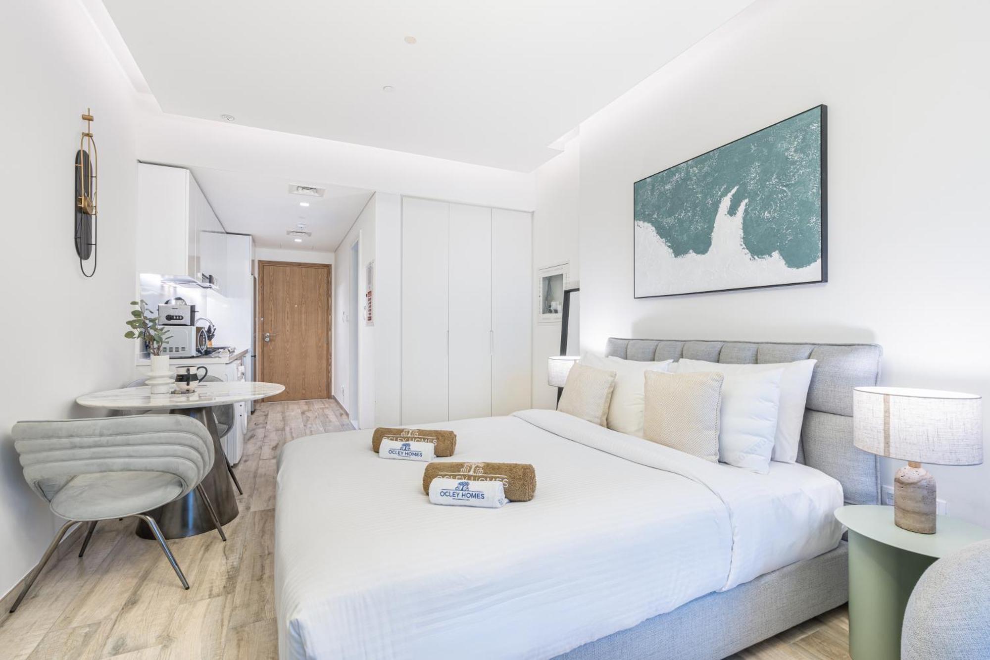Exquisite Modern Minutes From Downtown *