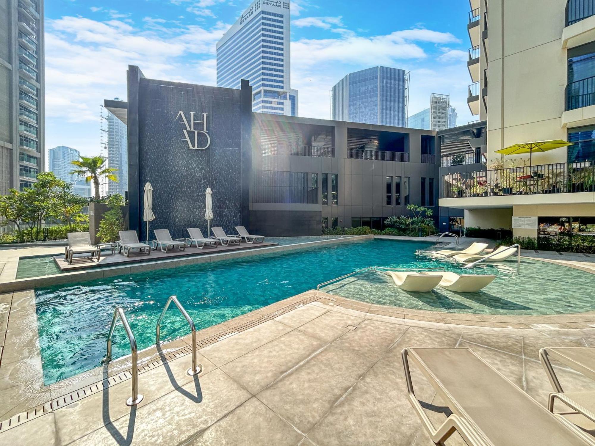 Exquisite Modern Minutes From Downtown *