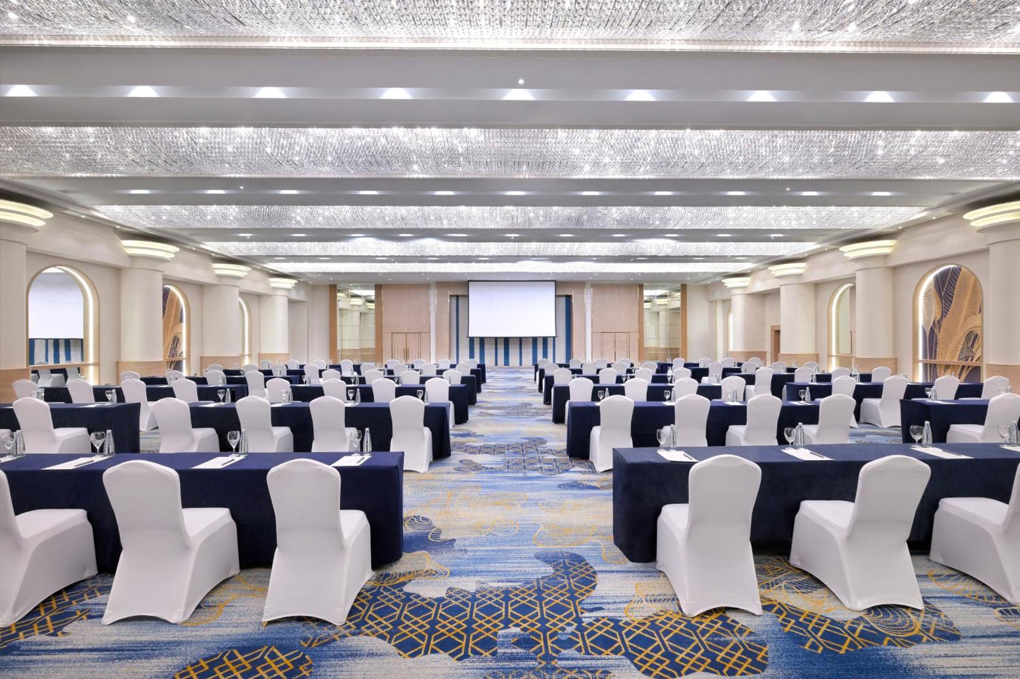 Crowne Plaza Deira By Ihg
