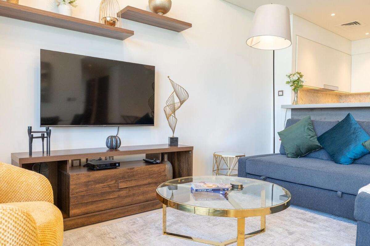 Elegant Getaway 2-bedroom In Creek Harbour *