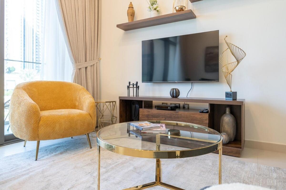 Elegant Getaway 2-bedroom In Creek Harbour * Dubai