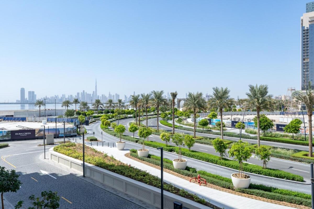 Elegant Getaway 2-bedroom In Creek Harbour Dubai