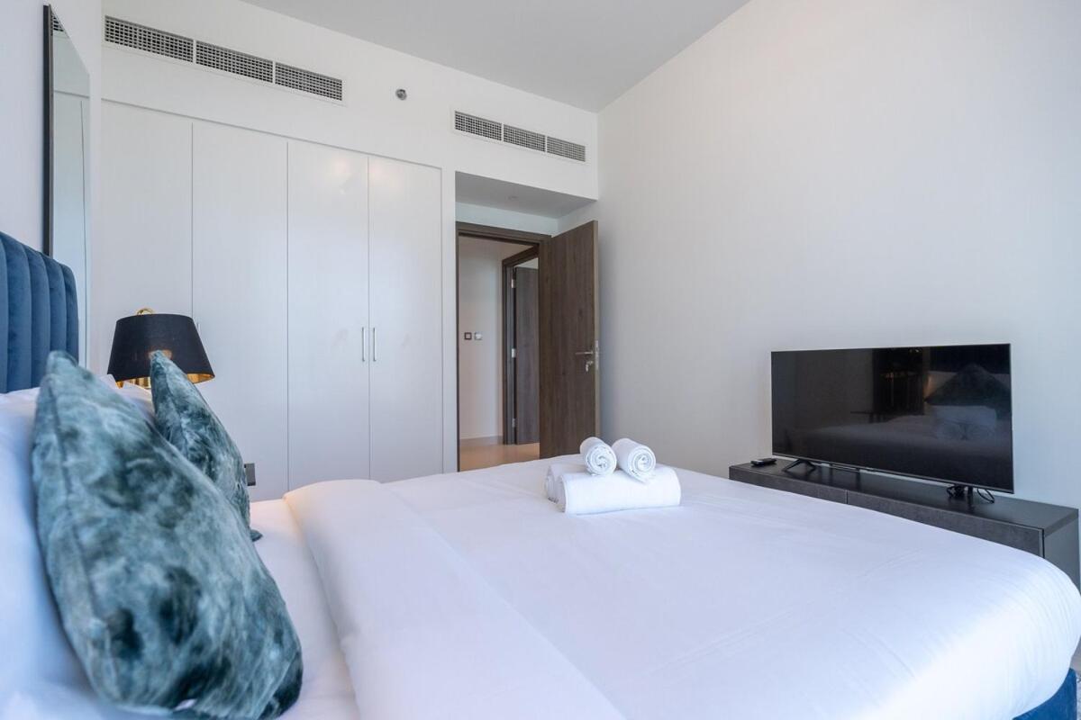 Apartment Elegant Getaway 2-bedroom In Creek Harbour Dubai