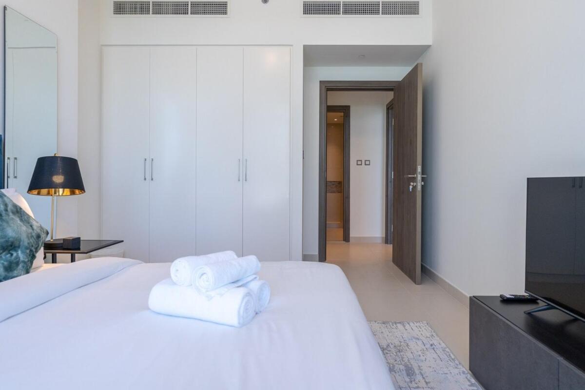 Apartment Elegant Getaway 2-bedroom In Creek Harbour *
