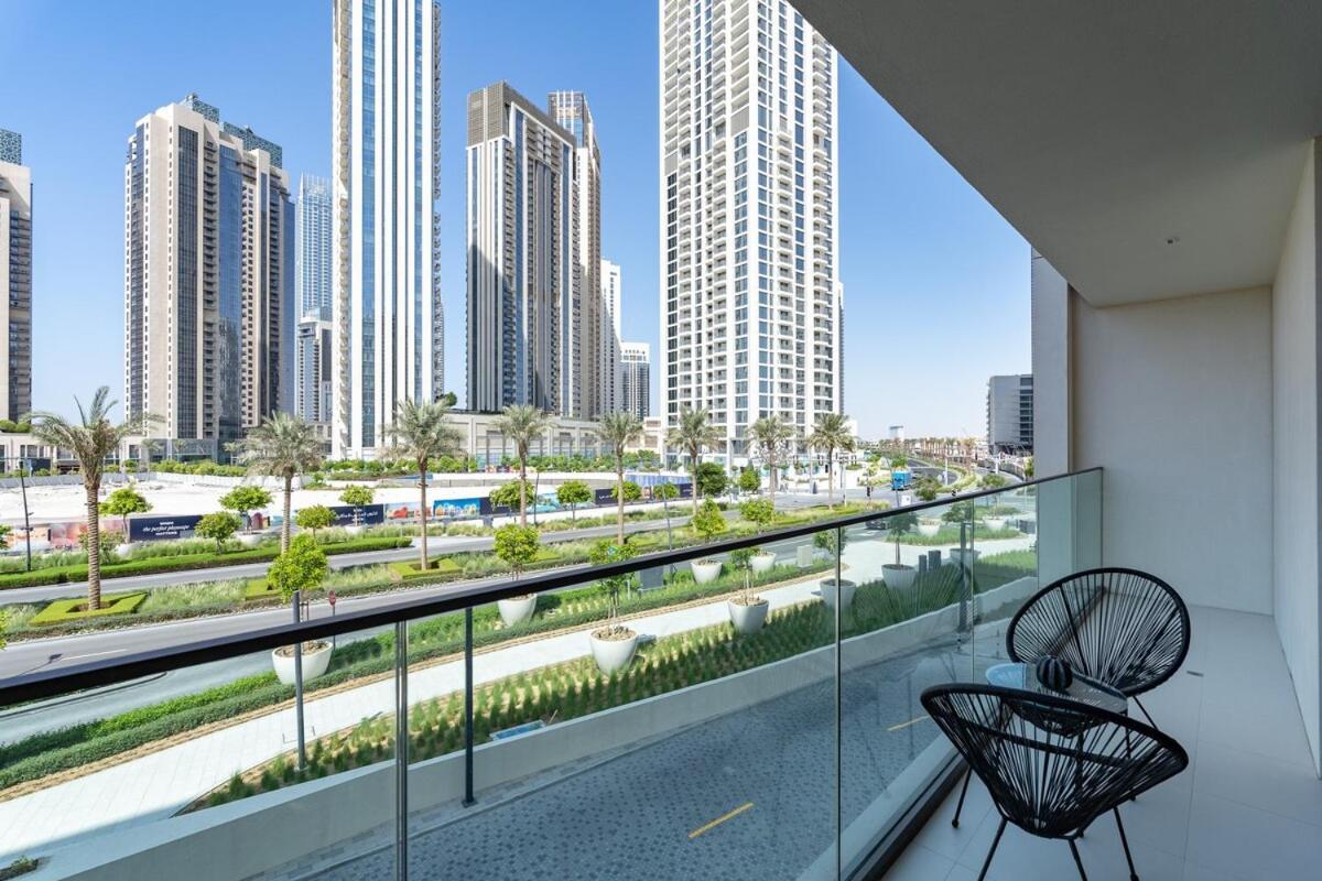 Apartment Elegant Getaway 2-bedroom In Creek Harbour *