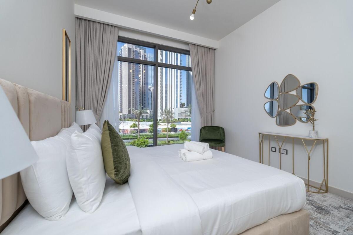 Apartment Elegant Getaway 2-bedroom In Creek Harbour Dubai