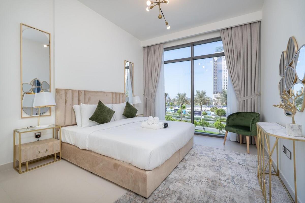 Elegant Getaway 2-bedroom In Creek Harbour Apartment *
