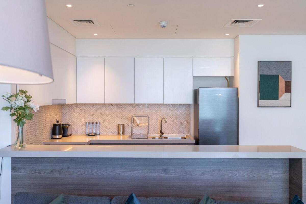 Elegant Getaway 2-bedroom In Creek Harbour