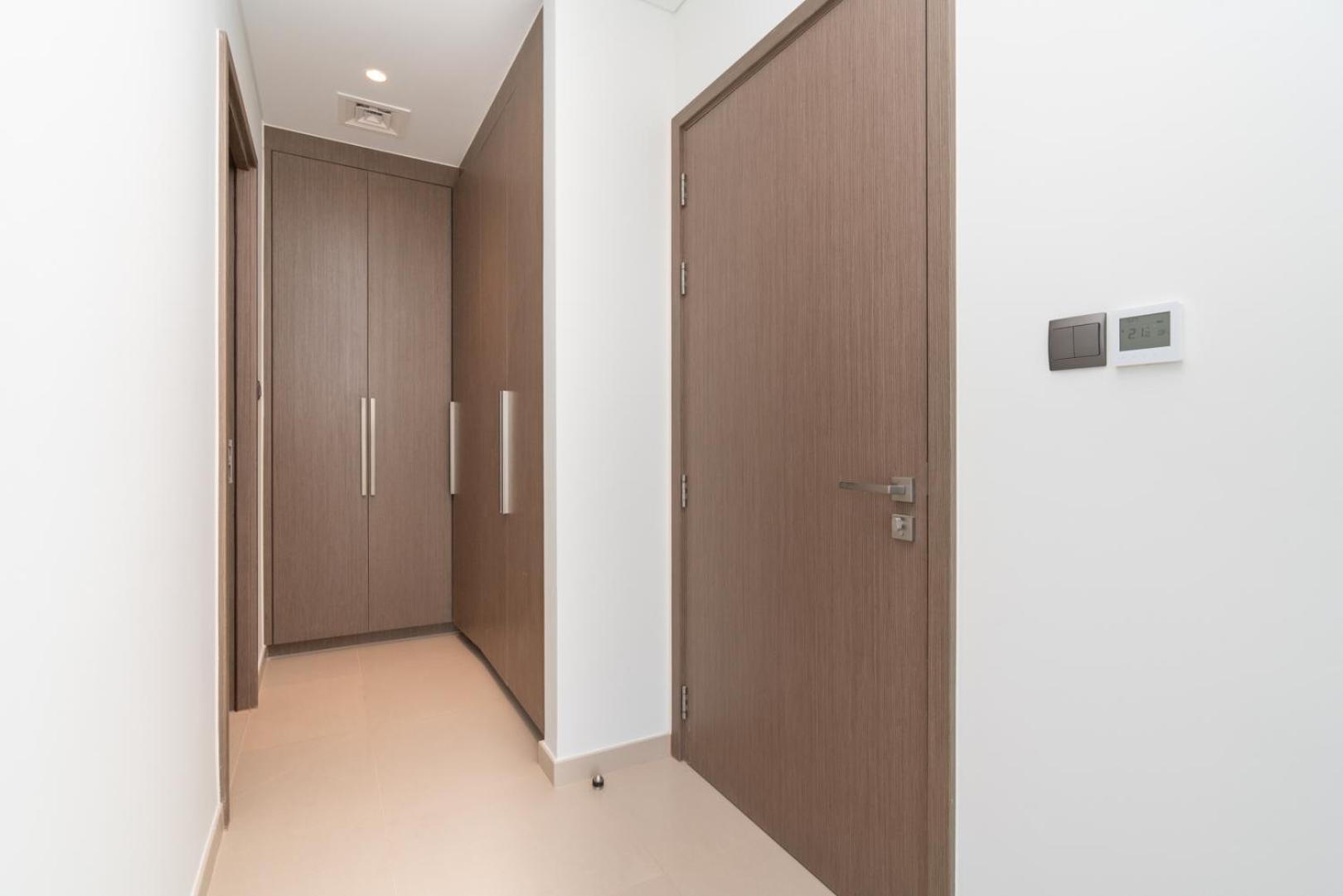 Downtown Luxury - Open Views Of The City & The Sea - Walking Distance To Mall