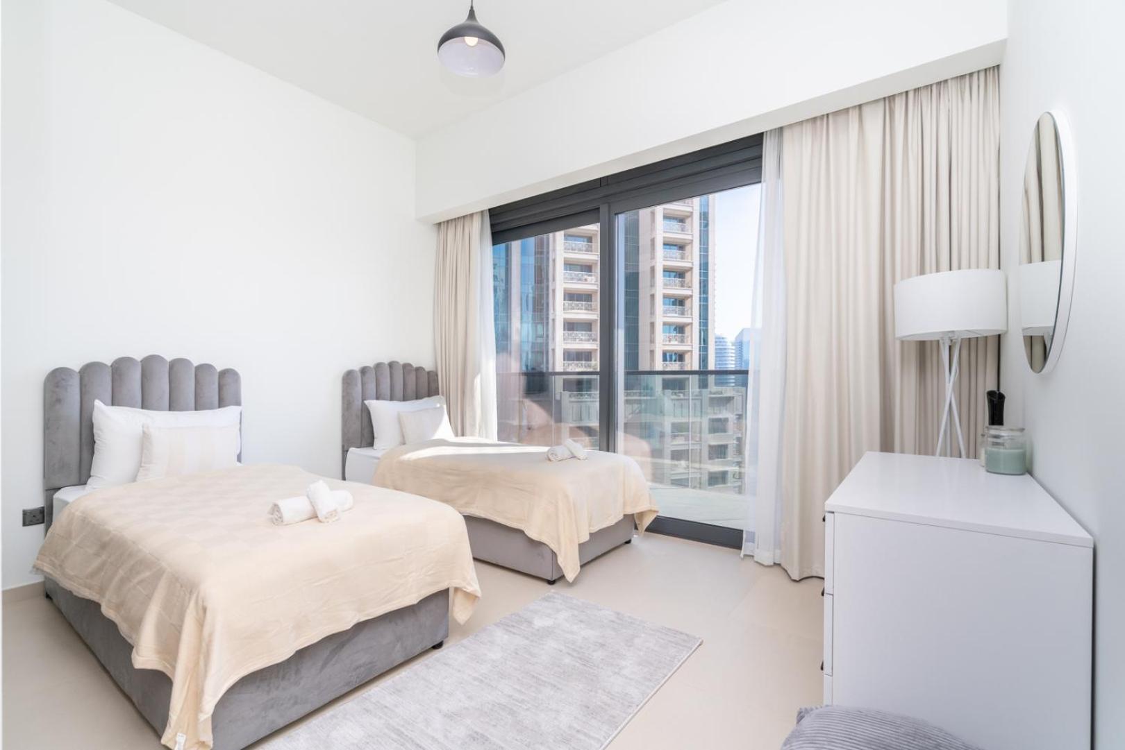 Downtown Luxury - Open Views Of The City & The Sea - Walking Distance To Mall *