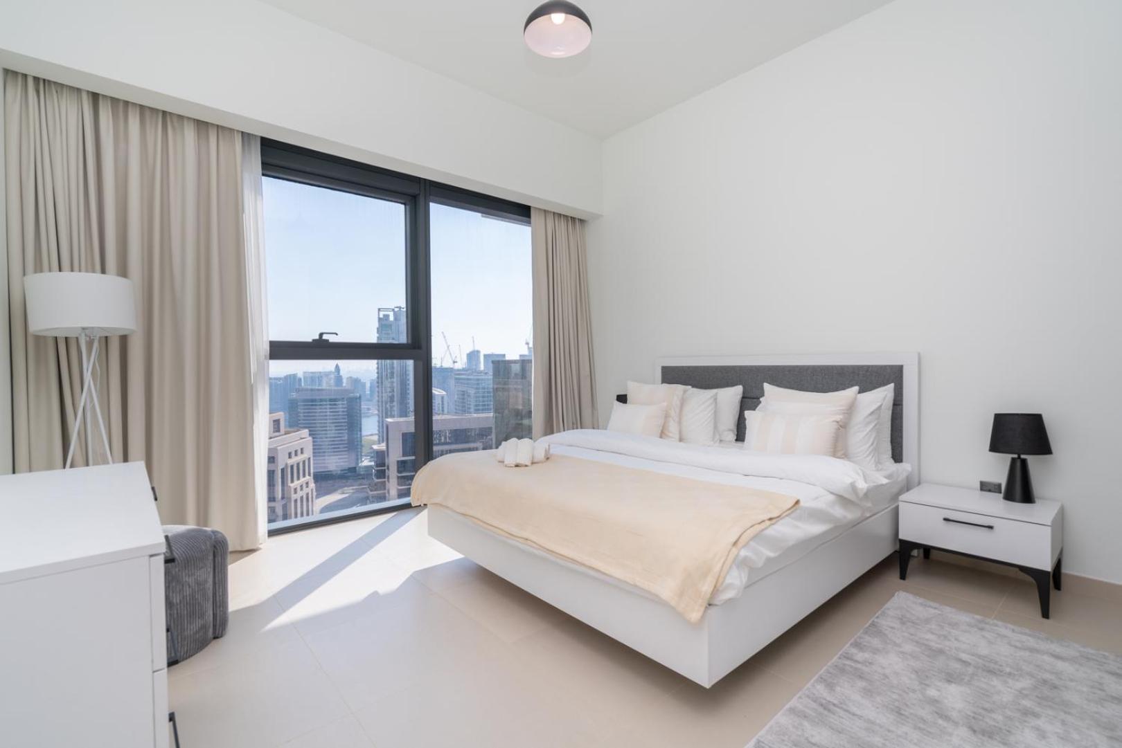 Downtown Luxury - Open Views Of The City & The Sea - Walking Distance To Mall Apartment *