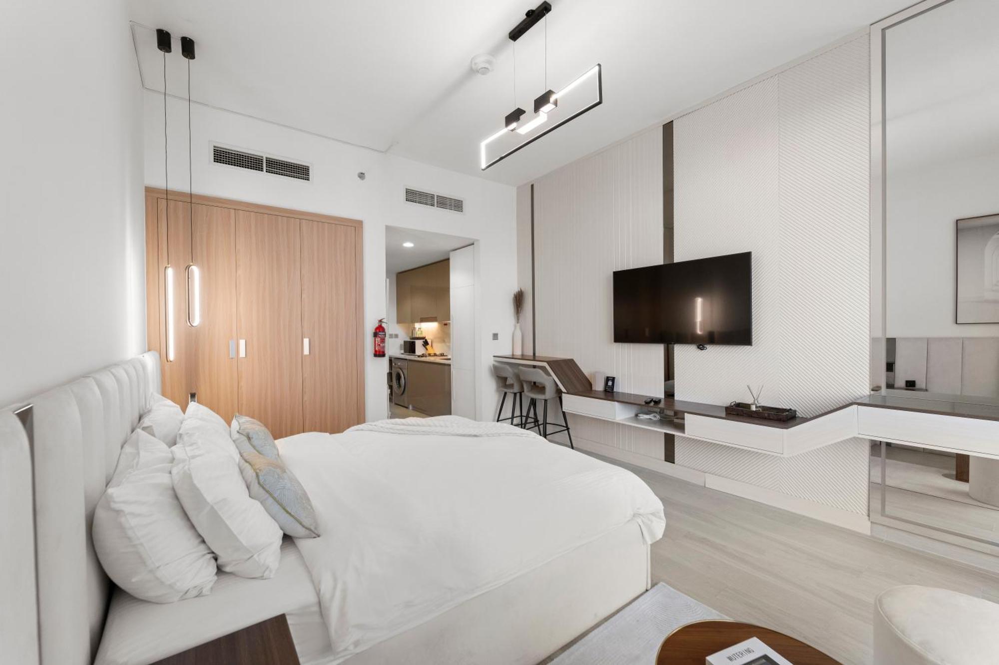 Azizi Riviera 24 Community View Apartment Dubai