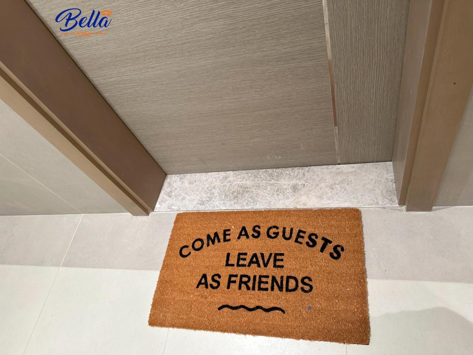 Bella - Luxury Private Master With Balcony Privatunterkunft Dubai