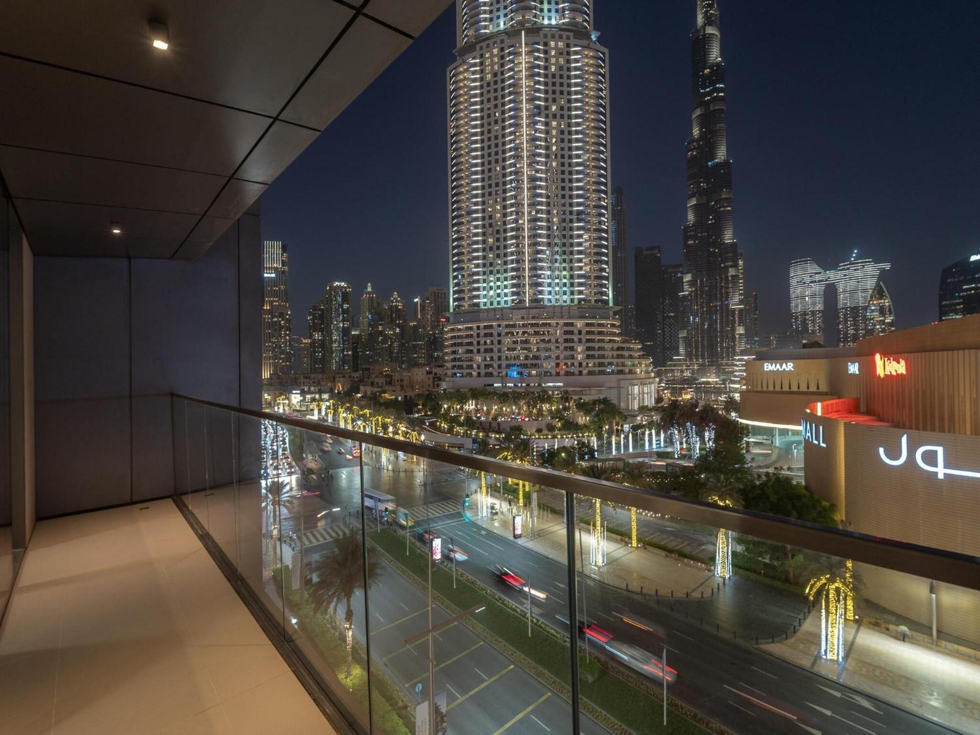 Luxurious Stylish Across Mall Burj Khalifa City Views Apartamento