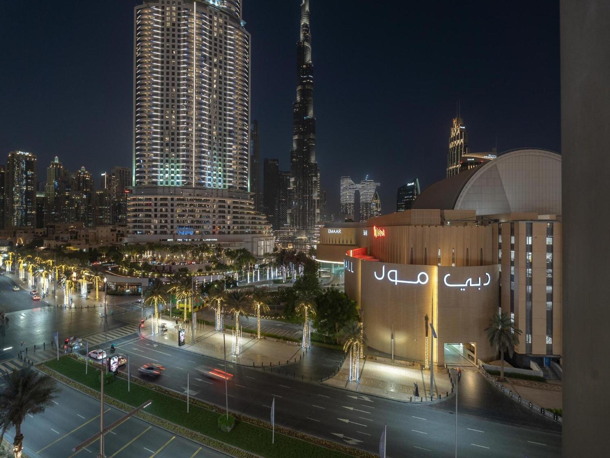 Luxurious Stylish Across Mall Burj Khalifa City Views Dubai