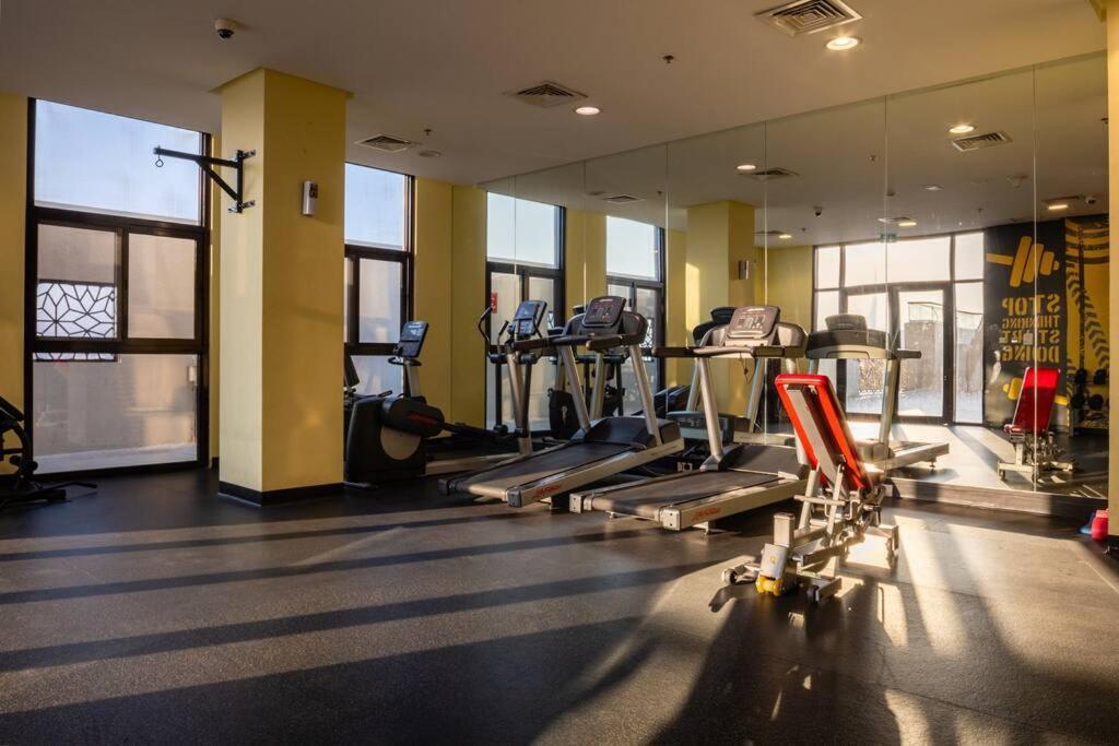 Waves - Elegant 1br Near Metro & Creek Harbour Apartment *