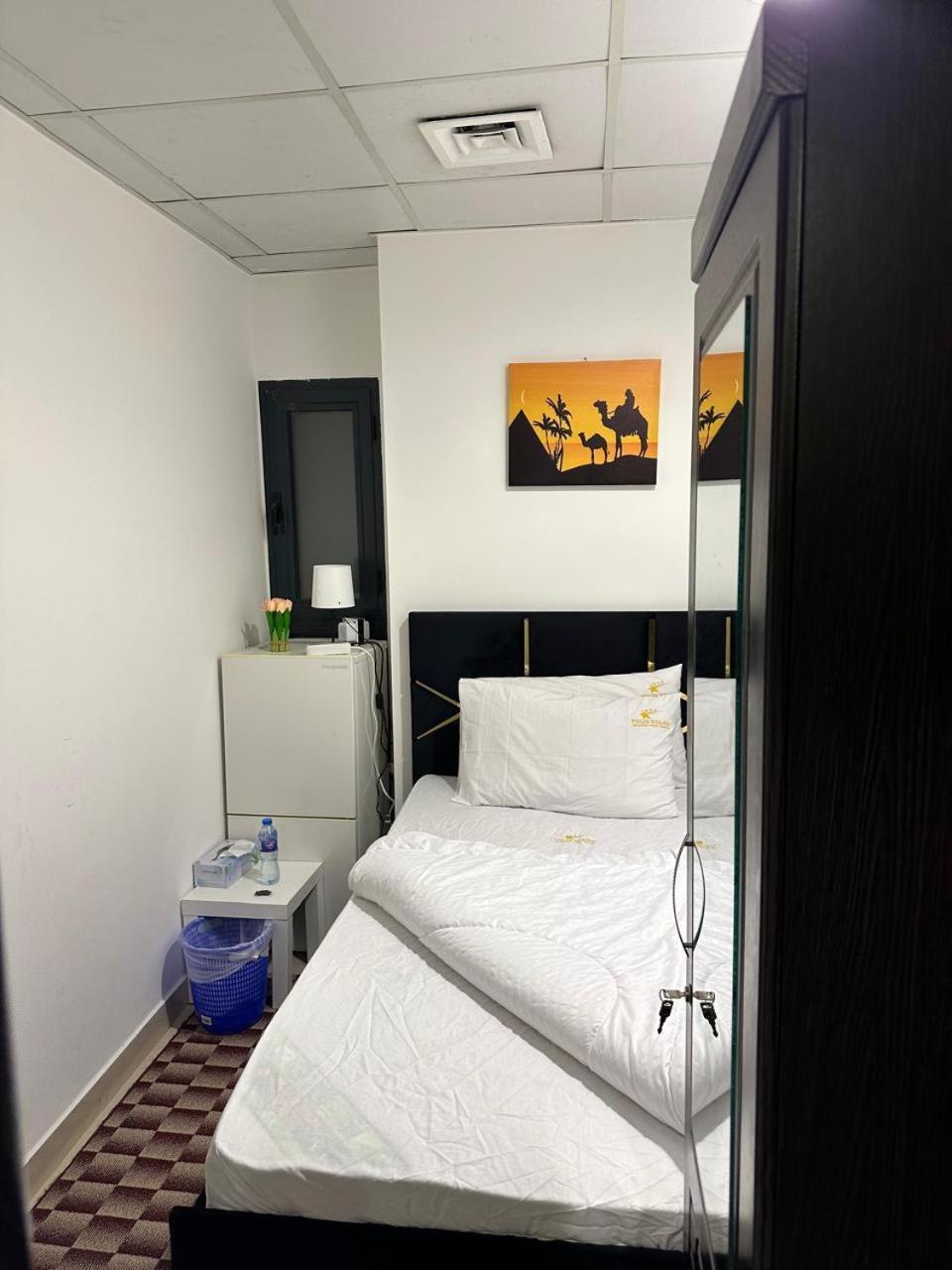 Four Stars Apartment