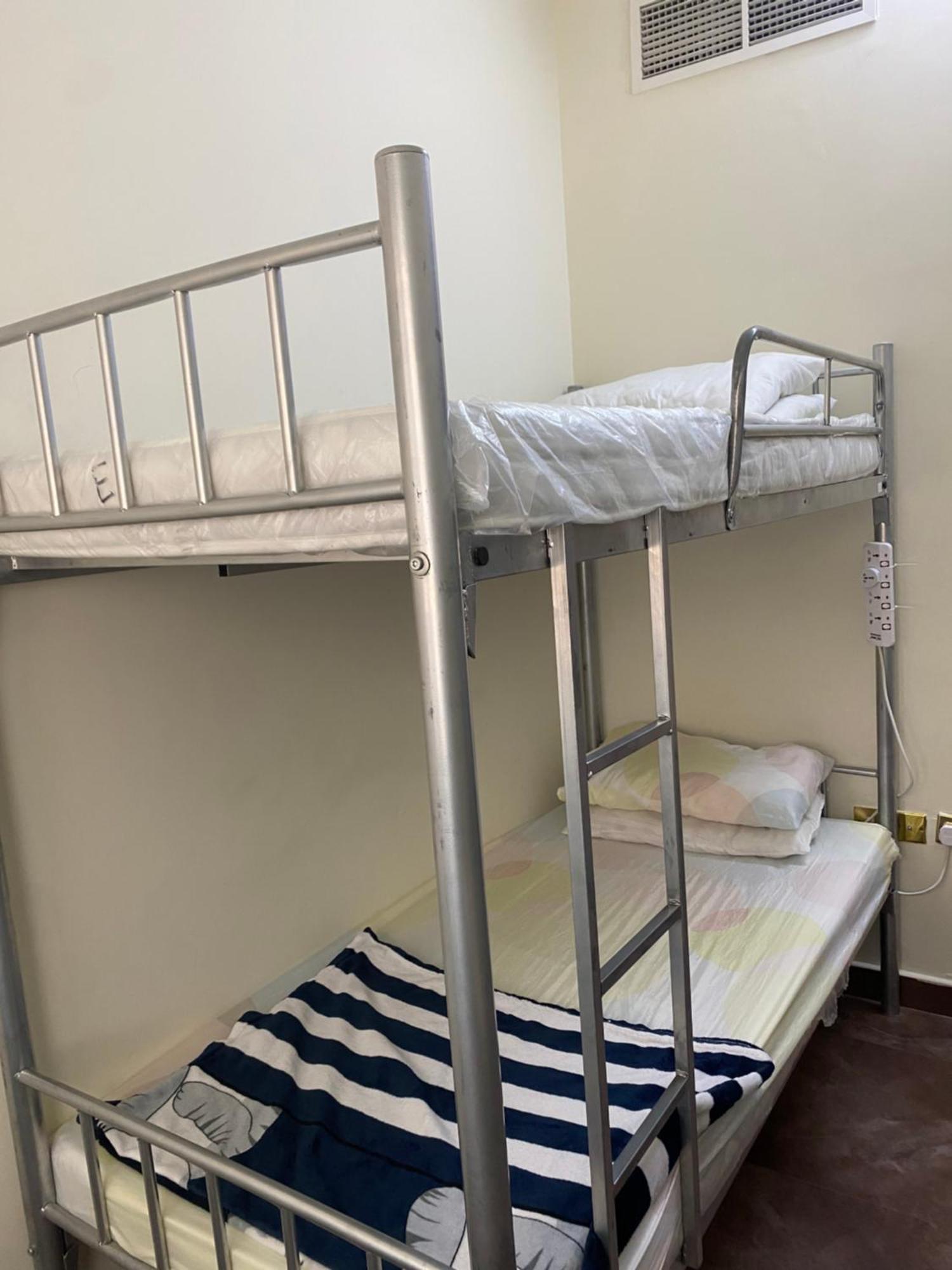 Sakhra Hostel *