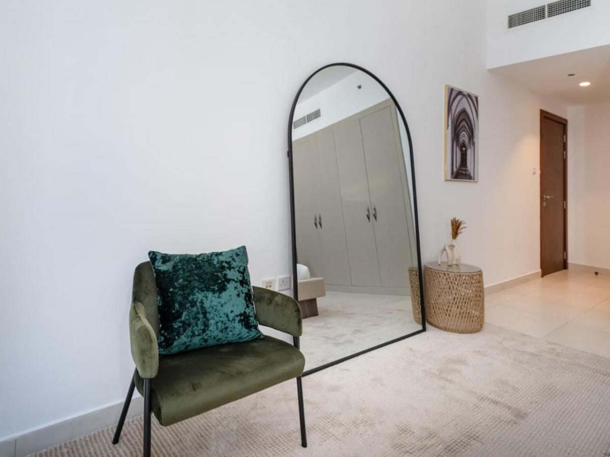 Apartment Chic 1 Bed Getaway In Al Jaddaf Easy Access