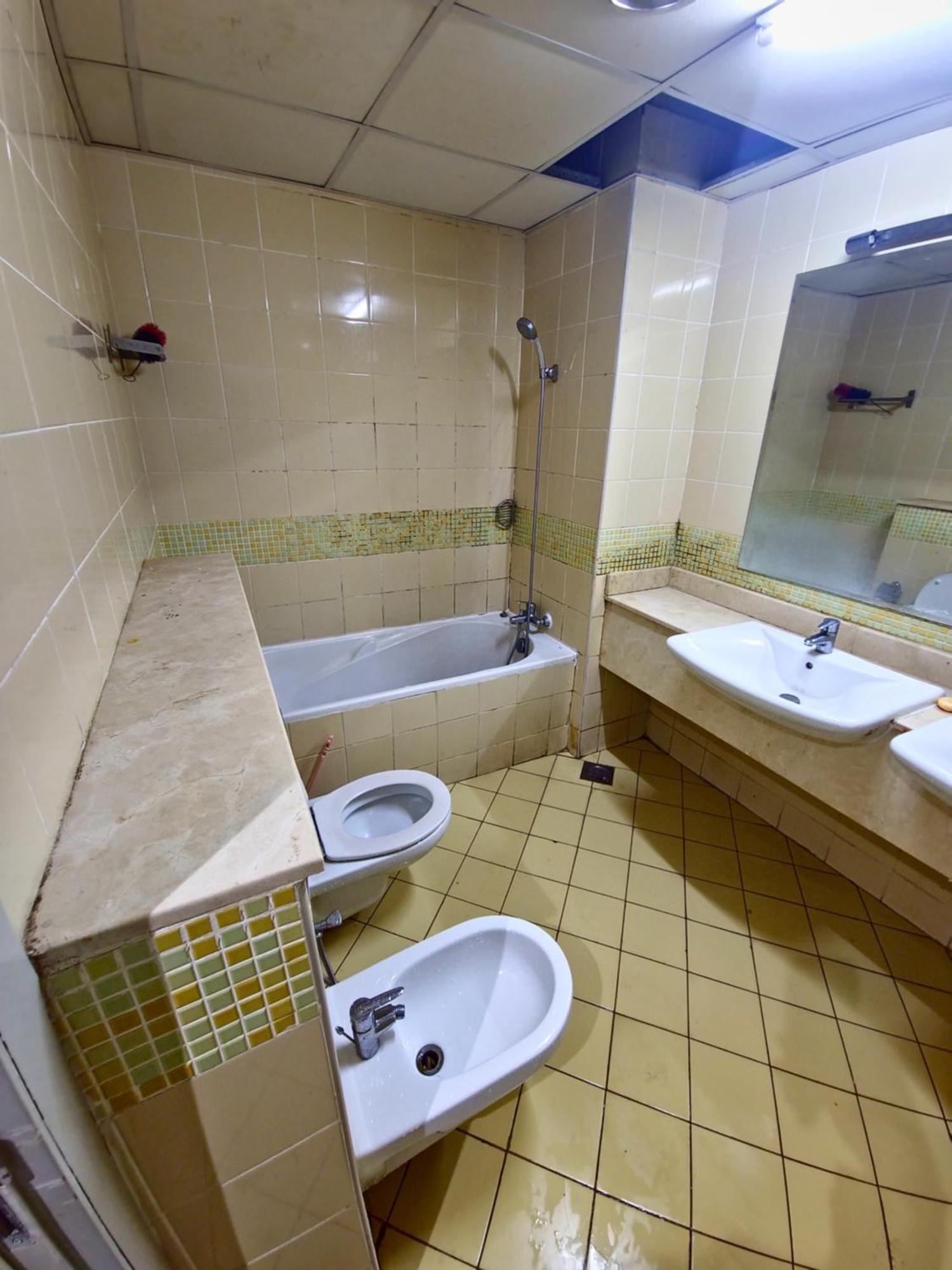 Ruby Star Budget With Shared Washroom Access G06 Inn *