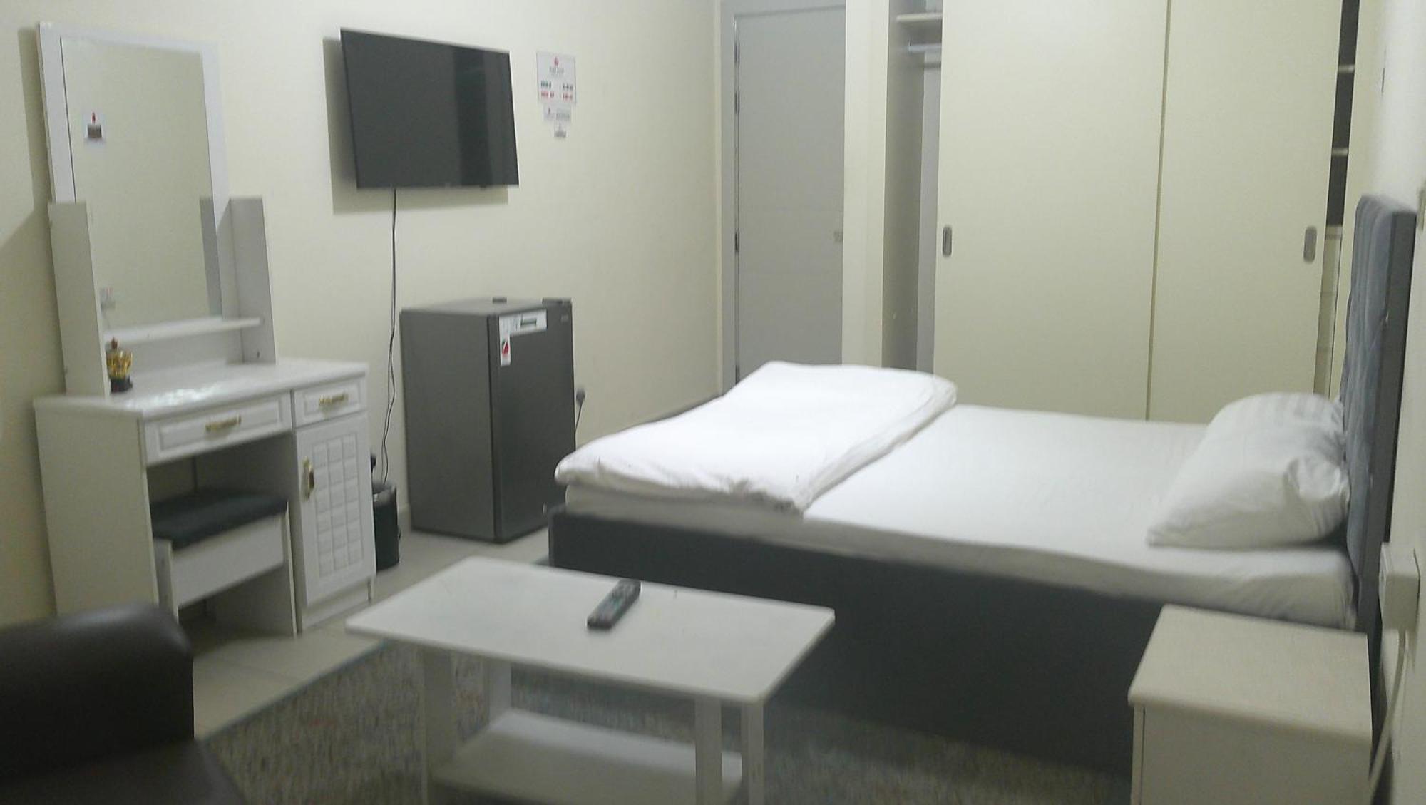 Ruby Star Private With Sharing Washrooms 426