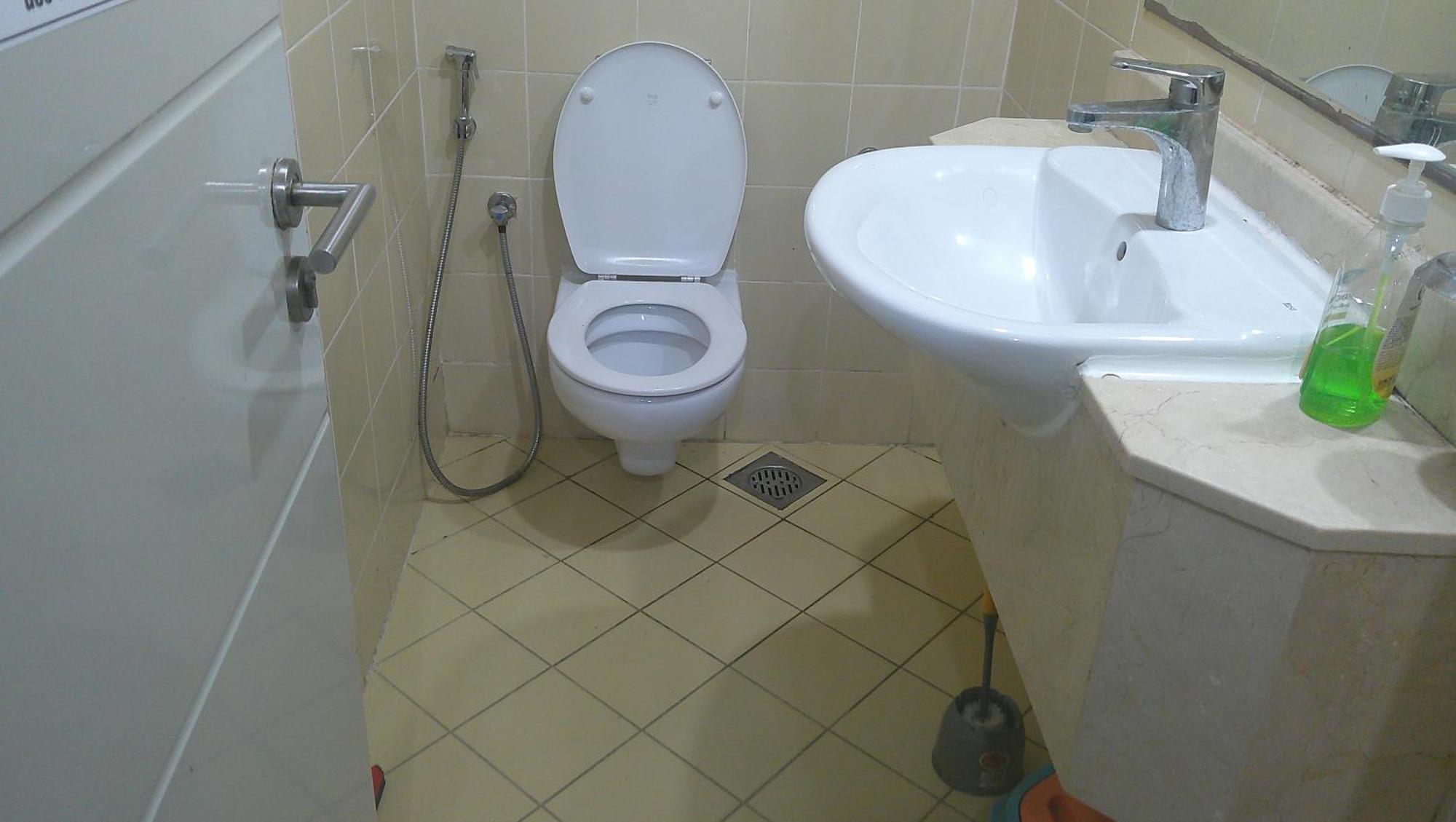 Inn Ruby Star Private With Sharing Washrooms 426 *