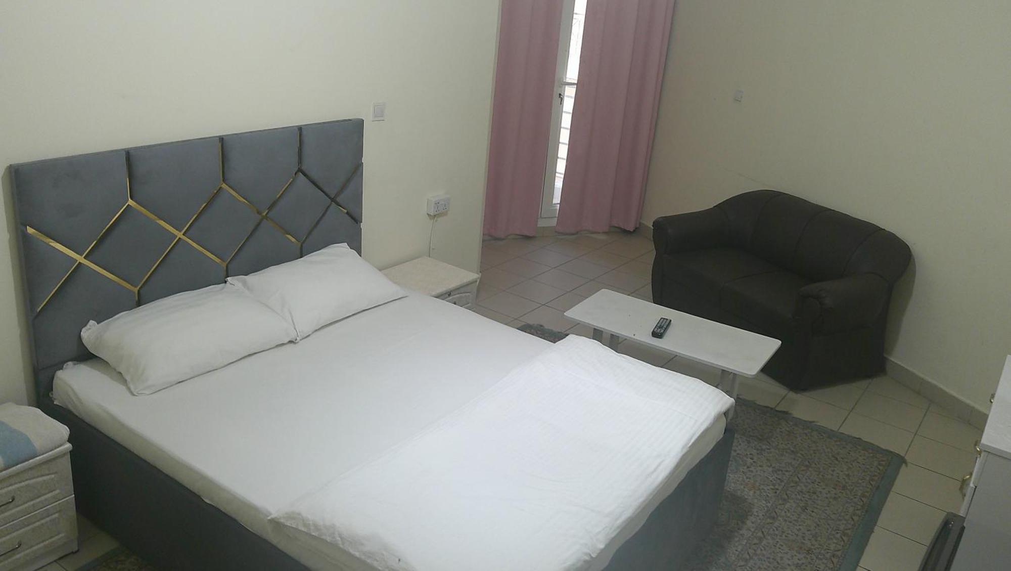 Ruby Star Private With Sharing Washrooms 426 Inn Dubai