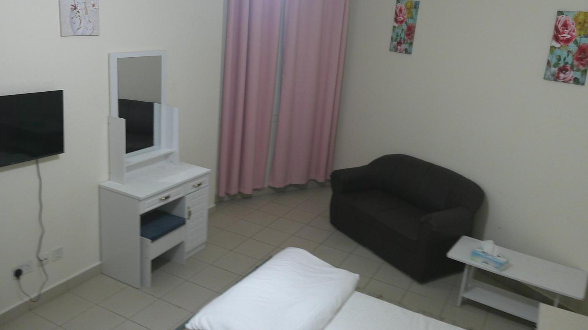 Inn Ruby Star Private With Sharing Washrooms 426 Dubai
