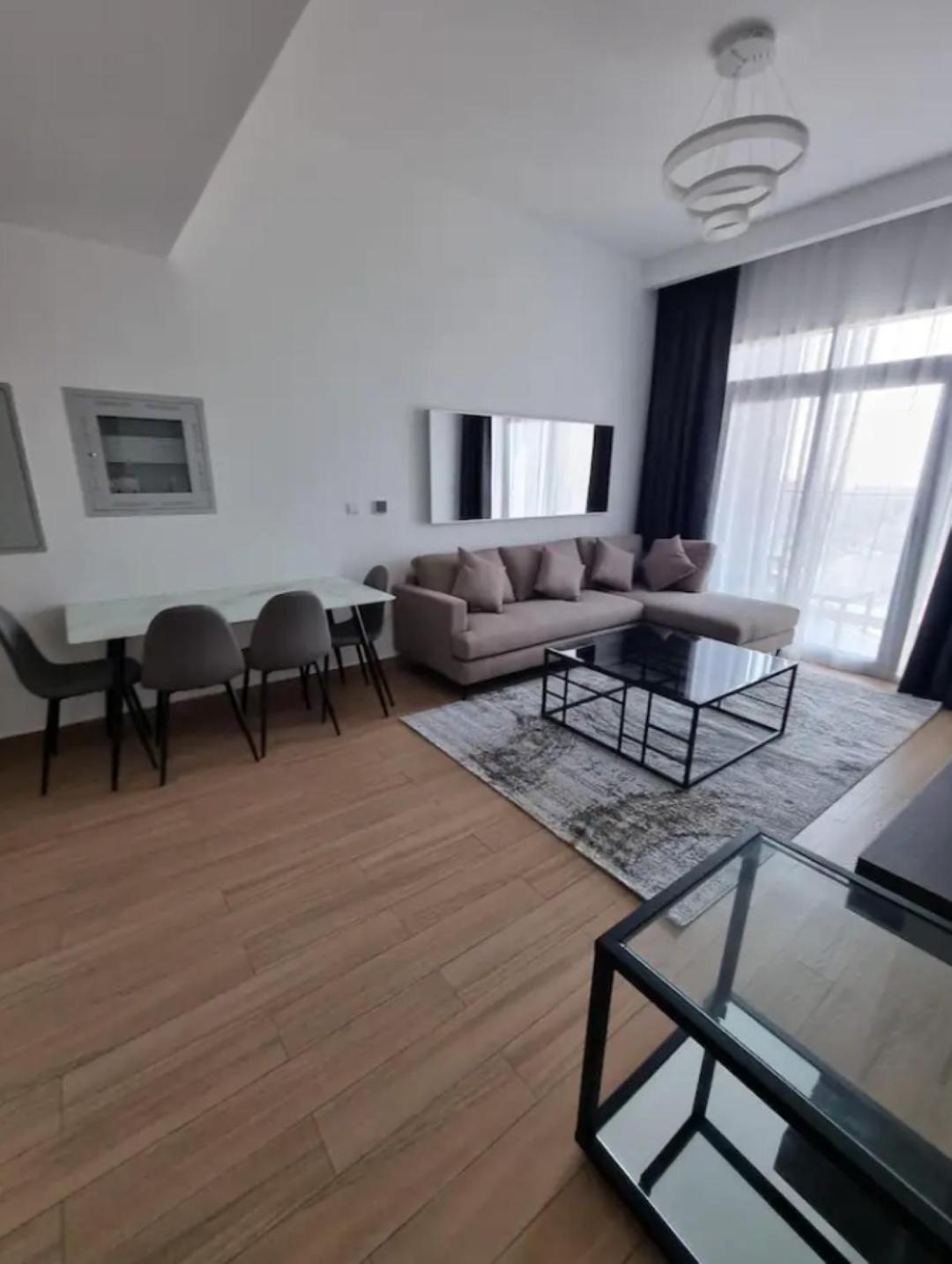 Apartamento 151 Jumeirah Gardens